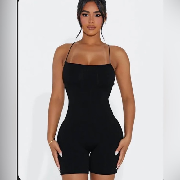 naked wardrobe Pants - Naked Wardrobe NWOT Woman S’Scoop Em Up Romper in a Nude color